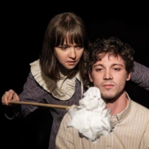 Afisha Club: Красное яблоко в Москве 8 апреля 2026