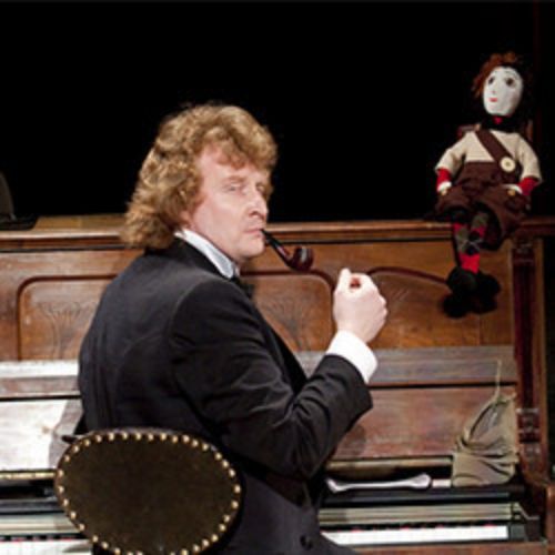 Afisha Club: Кто автор этого безобразия? в Москве 17 апреля 2026