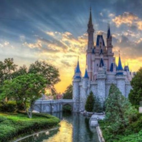 Afisha Club: Моцарт. Концерт №23. Турецкое рондо. Григ. Пер Гюнт. Шопен. Концерт №1. Дворжак. Славянские танцы в Москве 19 апреля 2026