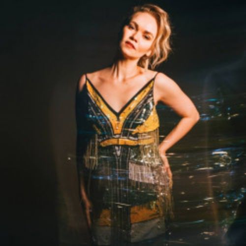 Afisha Club: Саша Алмазова и CoolGroove Bigband п/у Юрия Ковешникова в Москве 16 апреля 2026