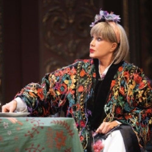 Afisha Club: Семейный шкаф и его обитатели в Москве 17 апреля 2026