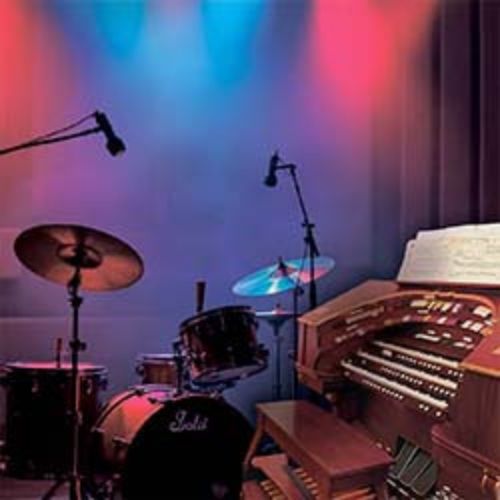 Afisha Club: Театральный орган в усадьбе. Классика рока в Москве 12 апреля 2026