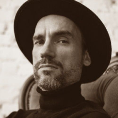 Afisha Club: Василий Уриевский «Весь мир на ладони» в Москве 26 апреля 2026