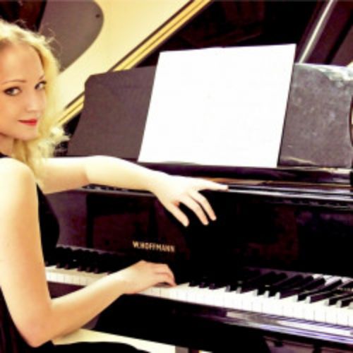 Afisha Club: Салон с историей: Нувеллистъ №8 — концерт и экскурсия — ДОКЪ: царский и советский паспорт, документы 19 века — вечеринка с фуршетом в музее на Невском в Санкте-Петербург 17 мая 2026